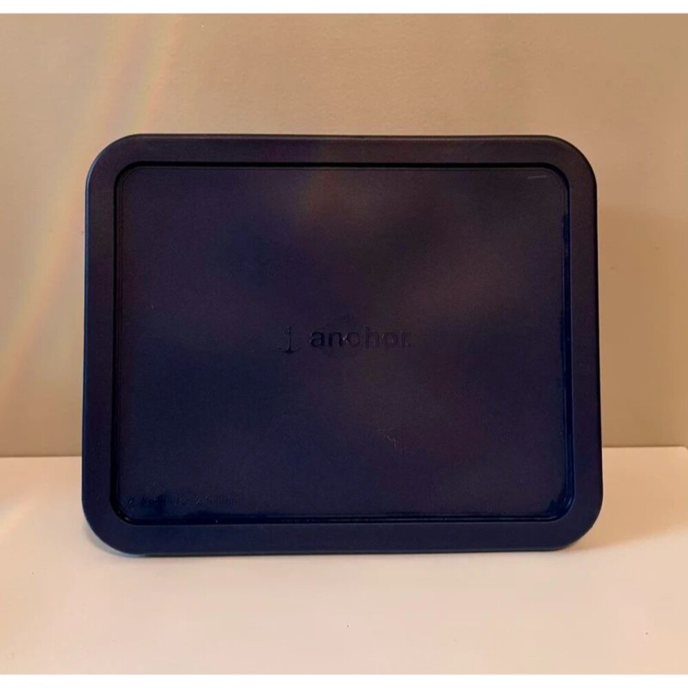 Anchor Hocking Glass Casserole Dish with Navy Lid